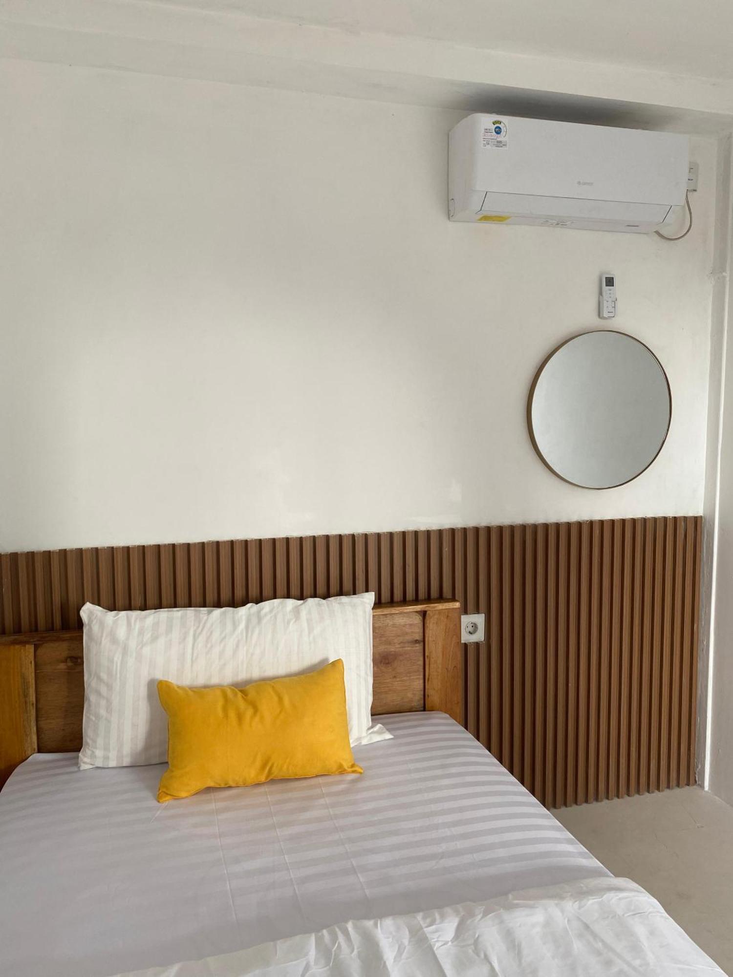 Wija'S Bali Homestay Legian Exteriör bild