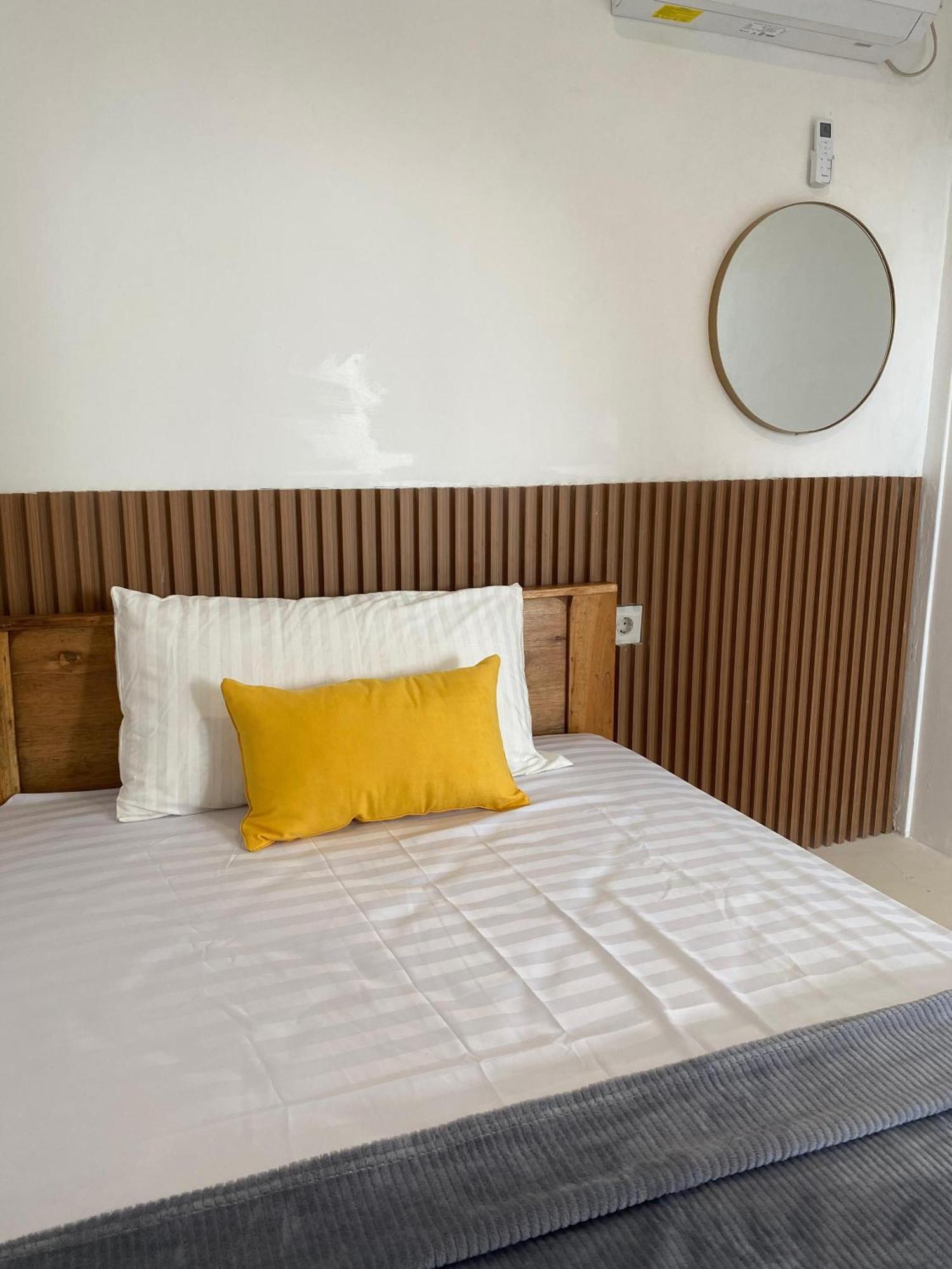Wija'S Bali Homestay Legian Exteriör bild